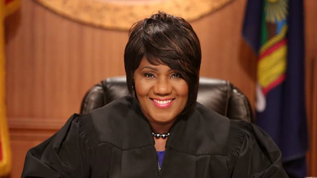 Television personality Judge Mablean photo