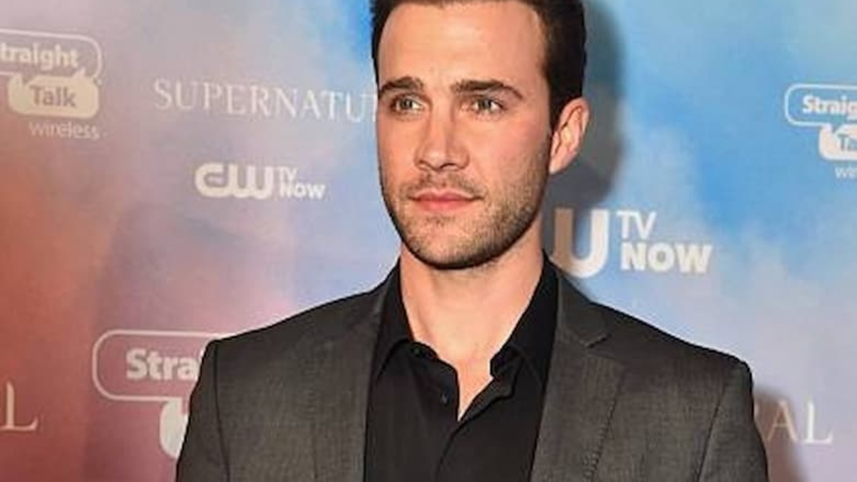 Gil McKinney Photo