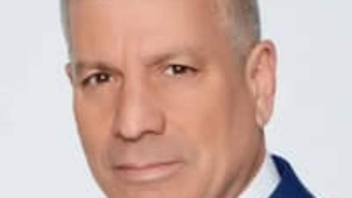 journalist and blogger Charlie Gasparino
