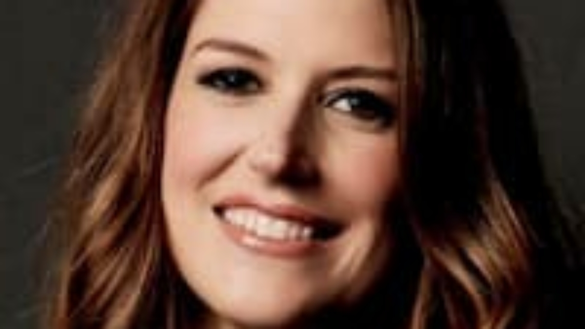 Nicole Parker Photo